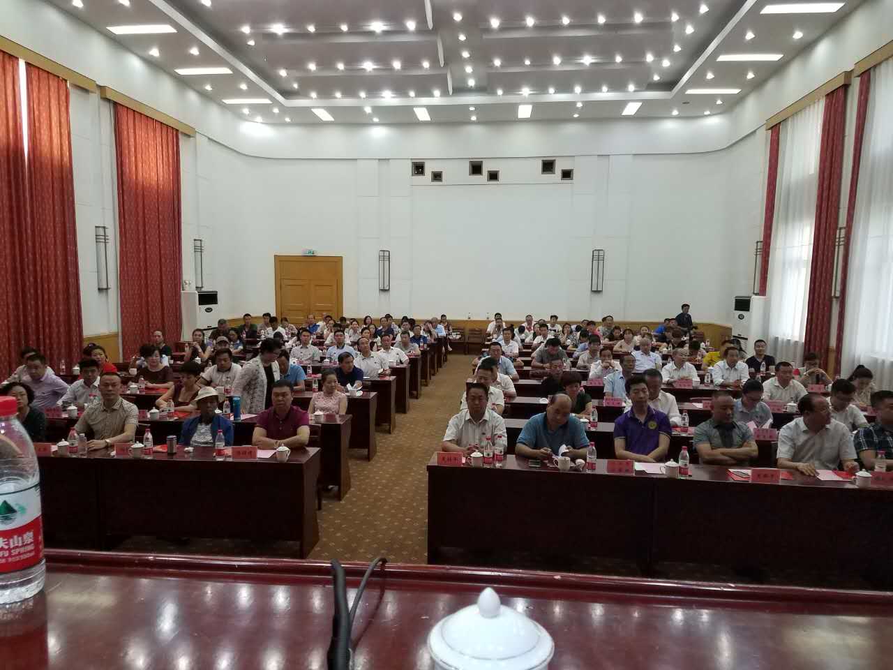 甘肃省投资商会庆“七一”党员大会圆满结束！