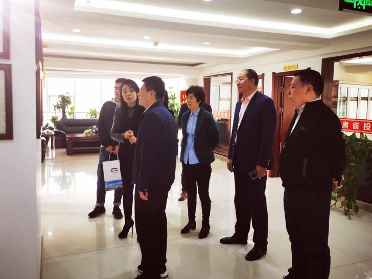 兰州新区经济合作局领导一行莅临甘肃省投资商会走访调研